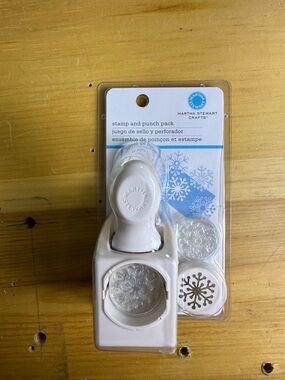 NIB Martha Stewart Stamp and Punch Pack "Polar" Snowflake Winter Paper Crafting